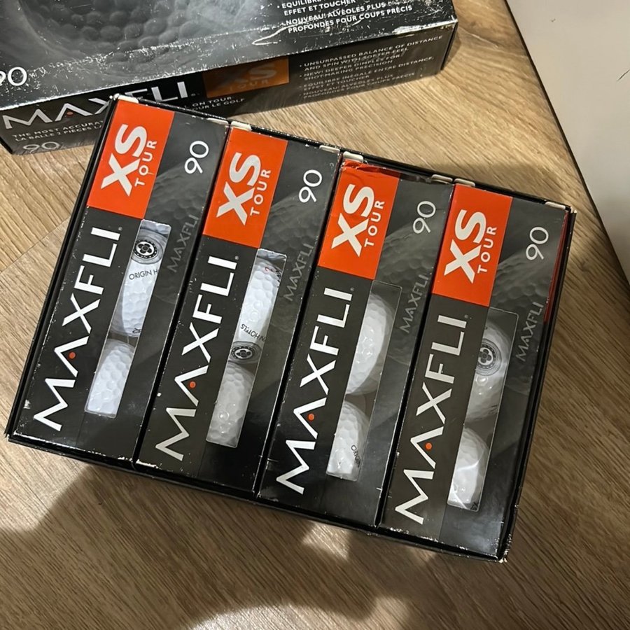 4 paket Maxfli XS Tour golfbollar totalt 12 st golfbollar