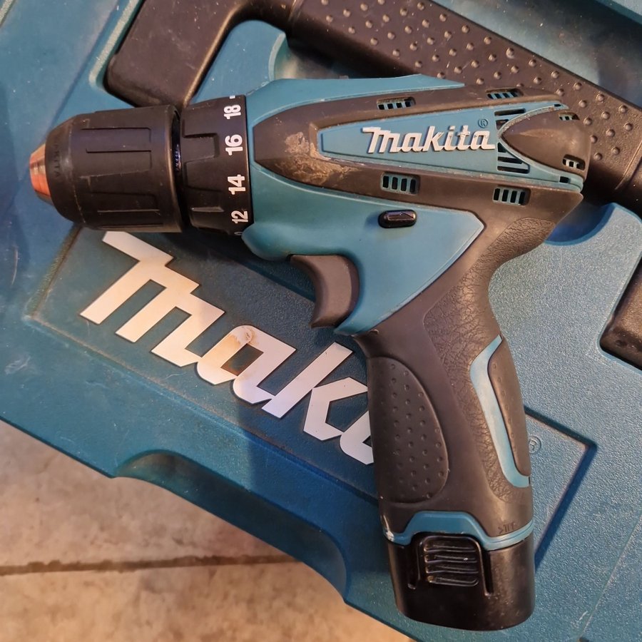 Makita DF330D 108V Slagskruvdragare