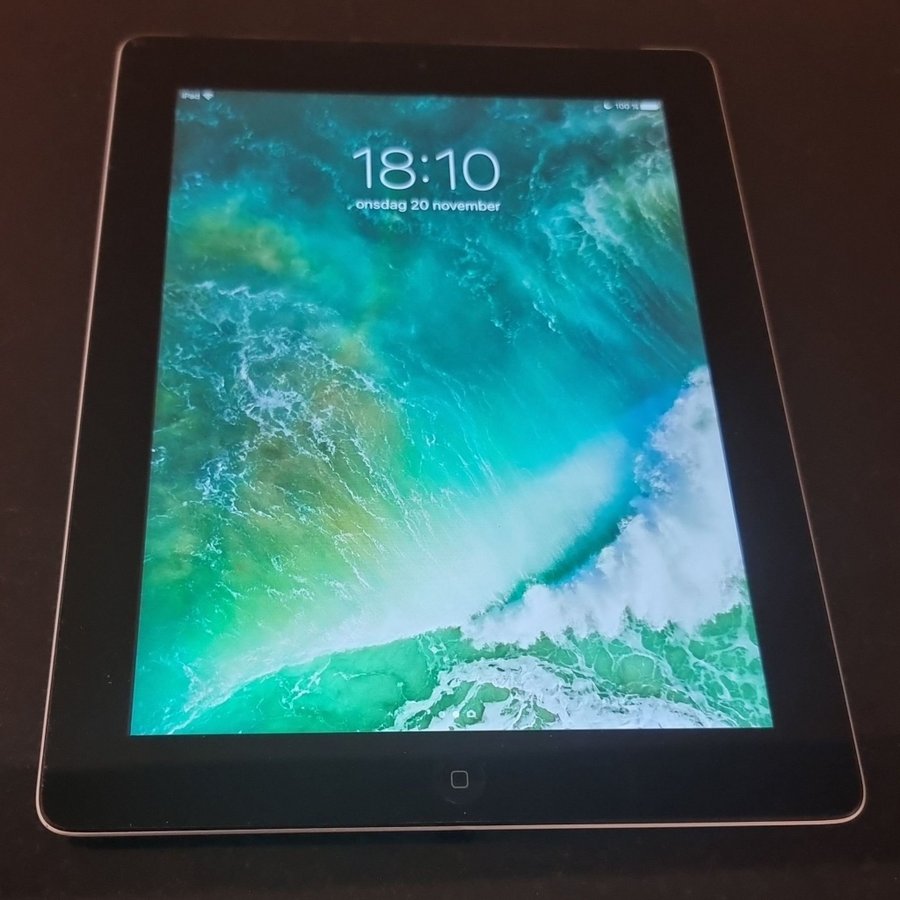 iPad 4:e generationen 16 GB. Modellen är A1458 Bud från 1kr