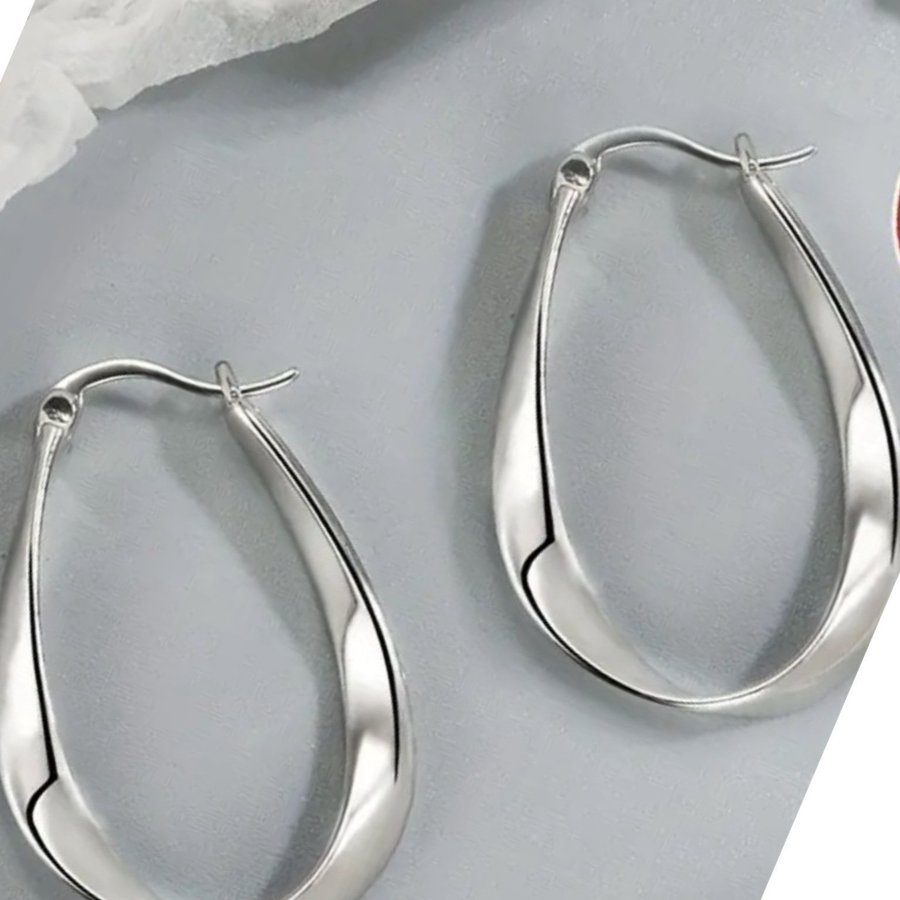 Nya Örhängen Sterling silver 925 Twist modell/ NYA FRI FRAKT