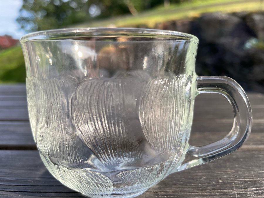 Arcoroc Fleur France Fyra koppar / kaffekoppar med fat Kaffekopp i glas RETRO