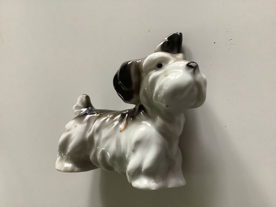 Underbar Skotsk terrier hund porslin figurin antik souvenir