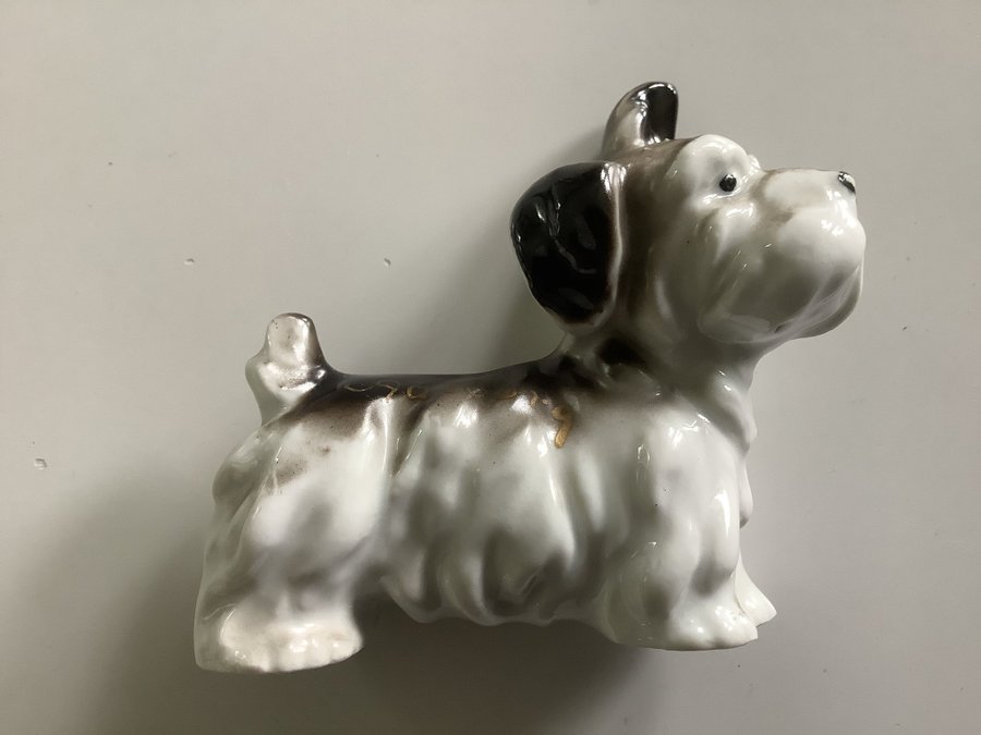 Underbar Skotsk terrier hund porslin figurin antik souvenir