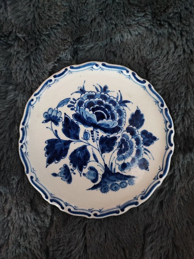 Väggtallrik Delft J Pynacker