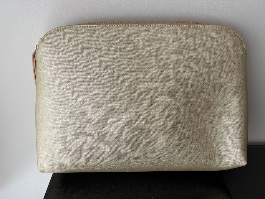 EDBLAD necessär väska clutch bag Toalettspegelväska