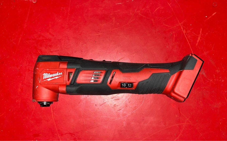 Milwaukee multitool M18 BMT gott skick