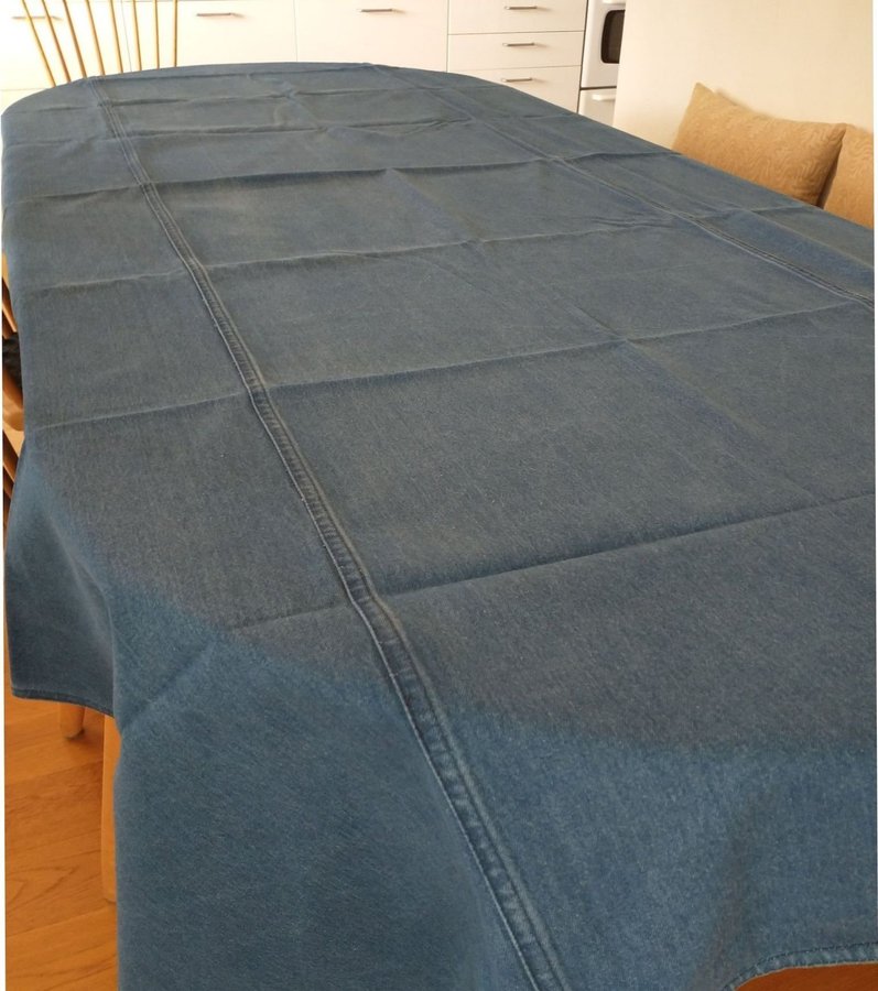 Superfin duk i jeanstyg/denim från Newport