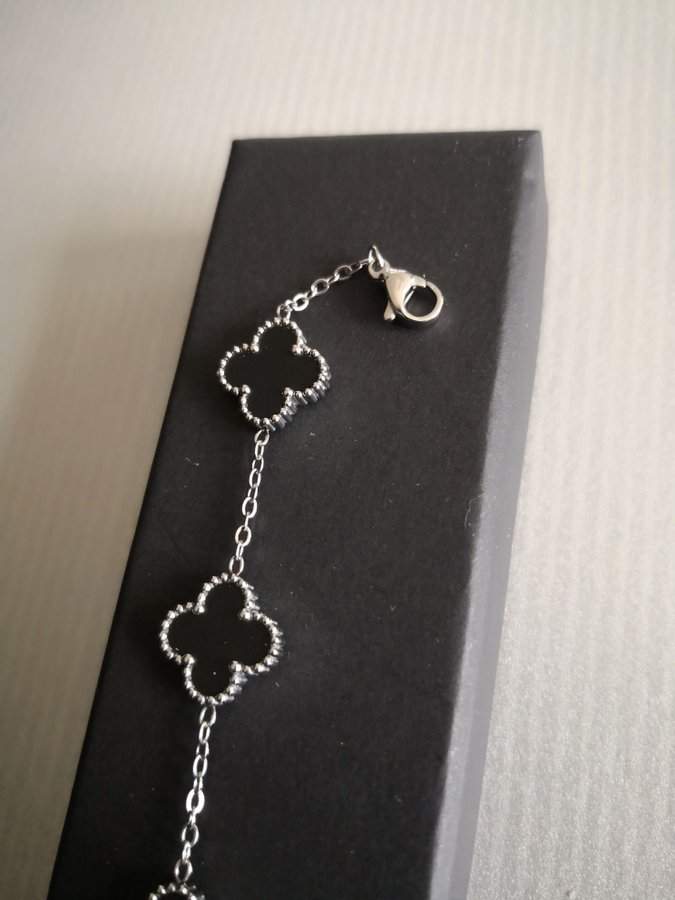 Clover Bracelet Silver And Black - stainless steel