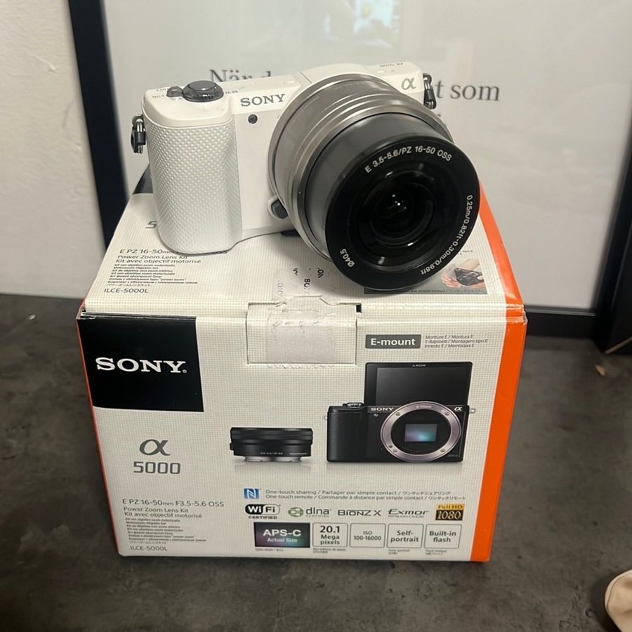 Sony Alpha 5000 Vit