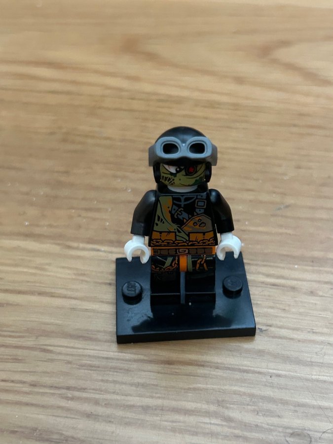 Lego Ninjago - Hunted - Nitro Minifigure