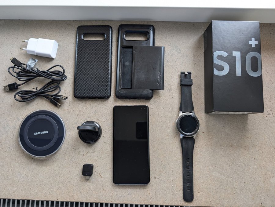 Samsung Galaxy S10+ 128 GB Unlocked Super Bundle with Galaxy Watch  Accessories