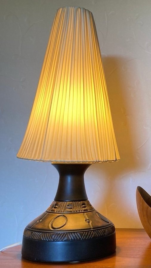 Retro bordslampa brun keramik Munk keramik Eskilstuna