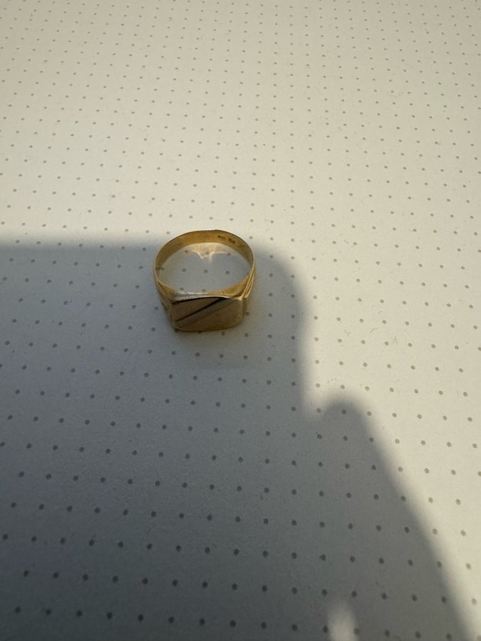 RING I 18K GULD