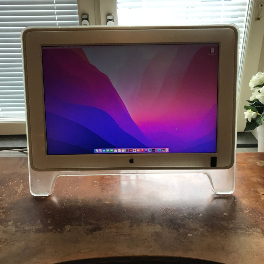 Apple Cinema Display 23 tum