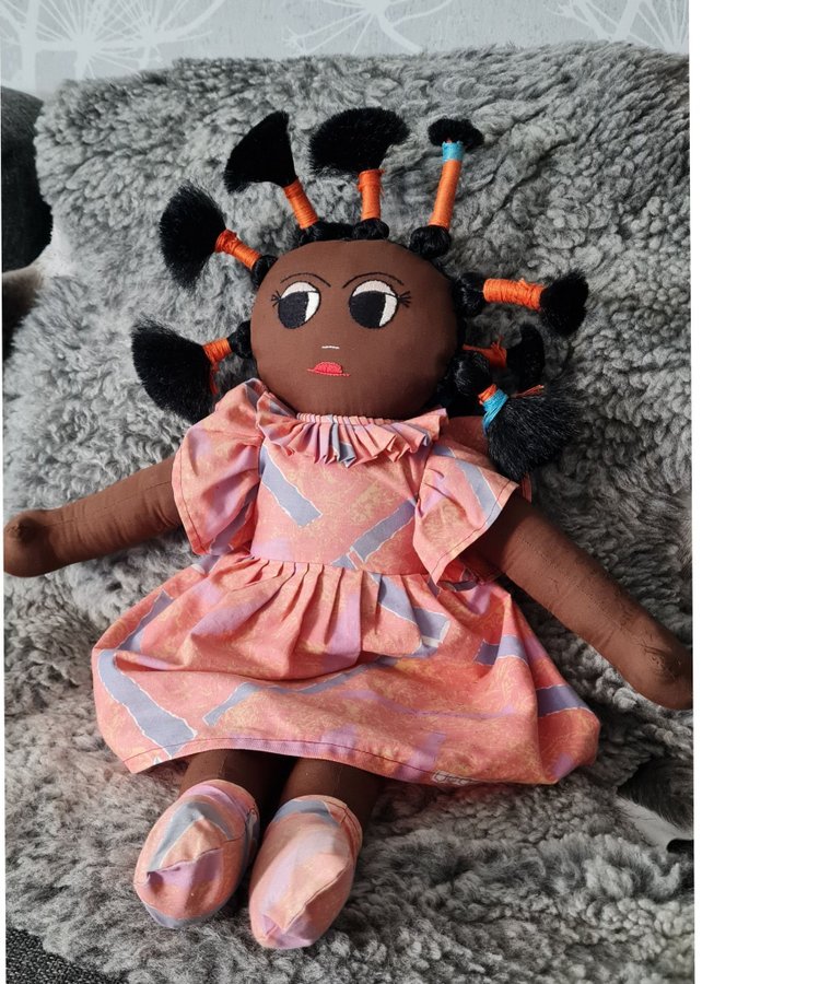 Så söt mörkhyad docka av textil / African doll / Trasdocka / Retro