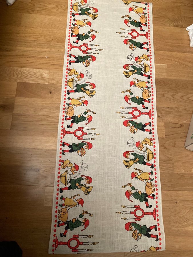 Retro vintage bordslöpare jullöpare duk julduk jul tomte tomtar