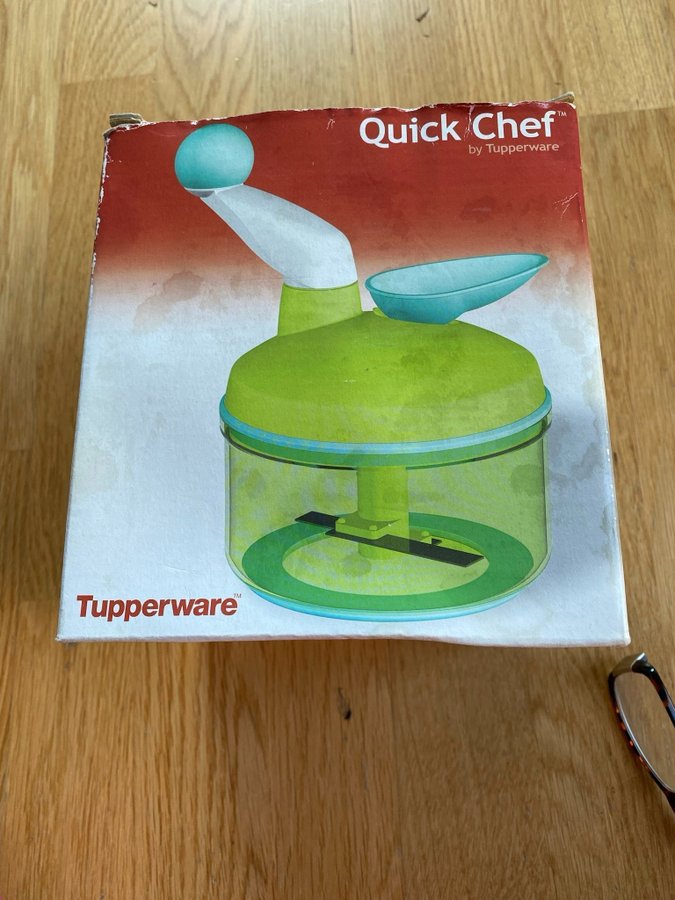 Tupperware Quick Chef helt ny som hackar, vispar och mixar.