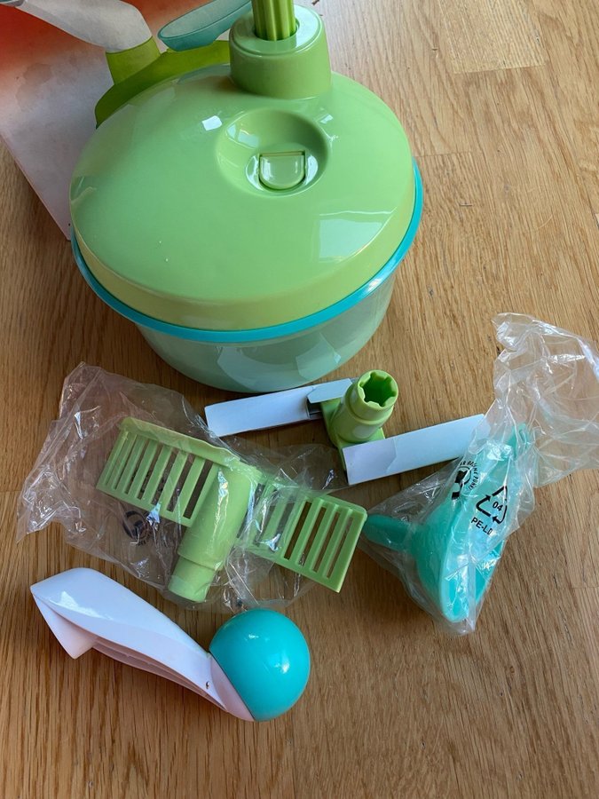 Tupperware Quick Chef helt ny som hackar, vispar och mixar.