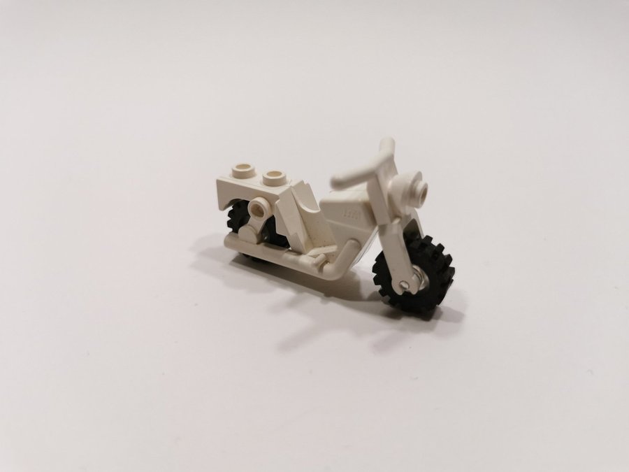 Lego - fordon - motorcykel - x81c02 - vit