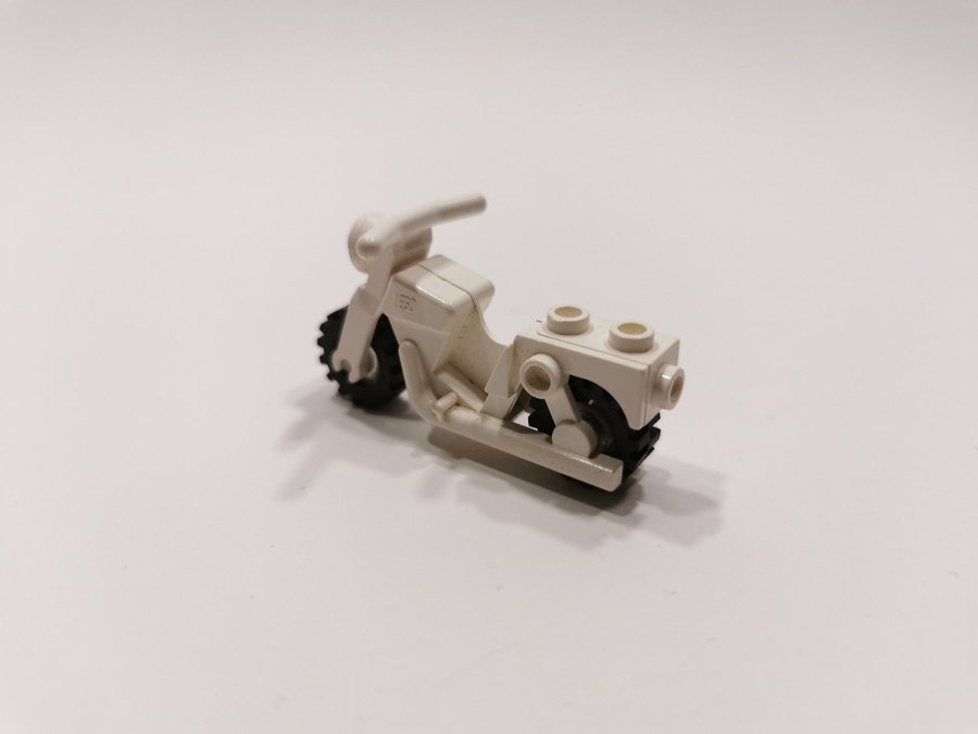 Lego - fordon - motorcykel - x81c02 - vit