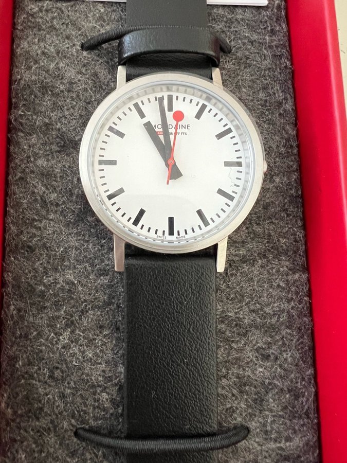 Mondaine Classic 36mm (new)