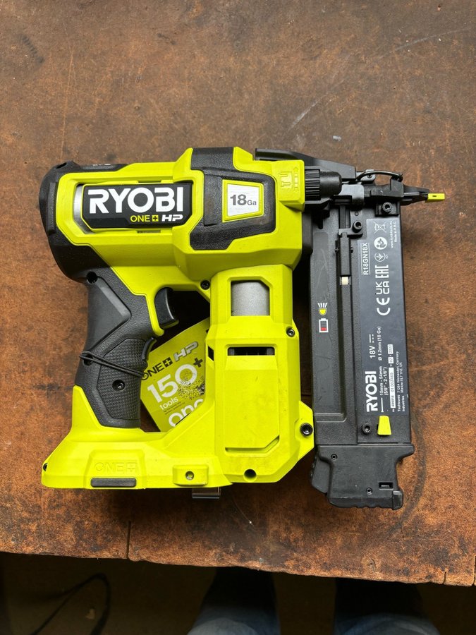 Ryobi spikpistol