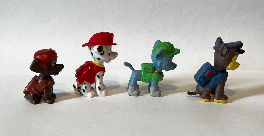 4 st Paw Patrol figurer Chase Rocky Marshall Zuma