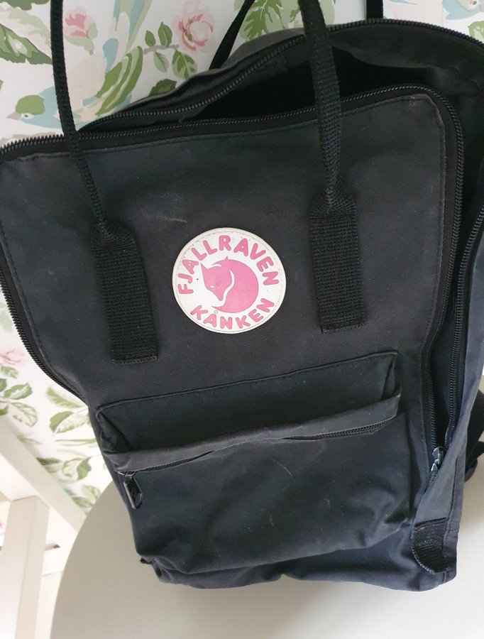 Fjällräven Kånken Laptop 15" svart ryggsäck