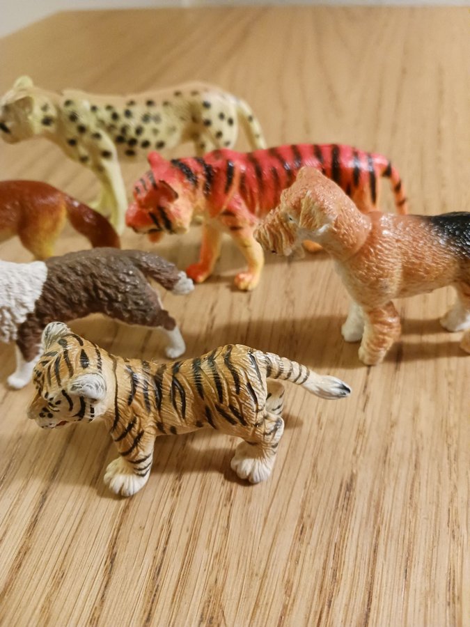 Djurfigurer - Lejon, Tiger, Hund, Gepard