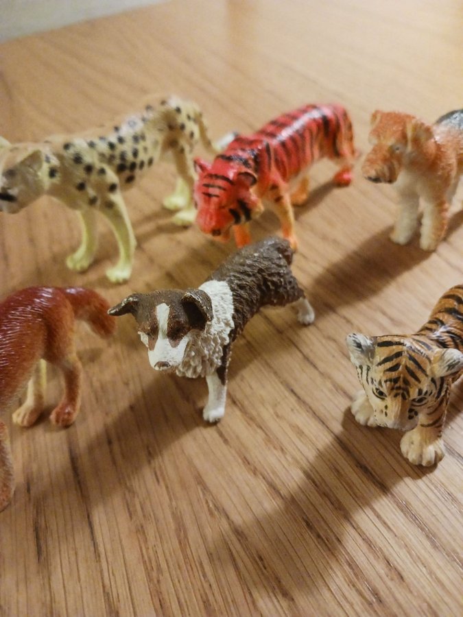 Djurfigurer - Lejon, Tiger, Hund, Gepard