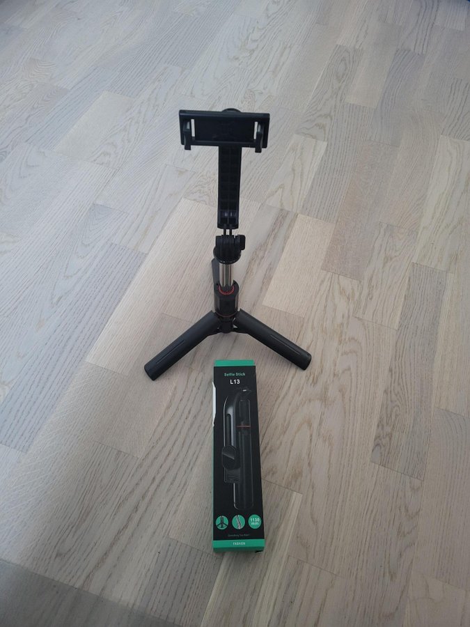 Selfiestick stativ L13 - 113 höjd - 360 grader - fjärr - NYTT