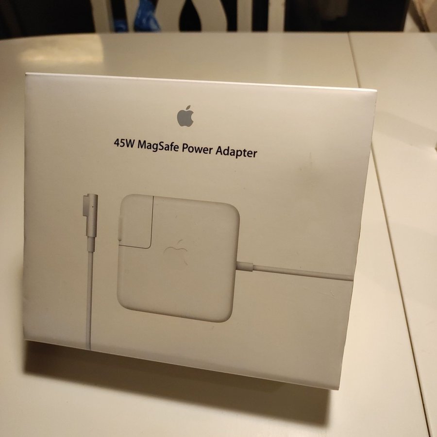 Apple MagSafe 45W Power Adapter