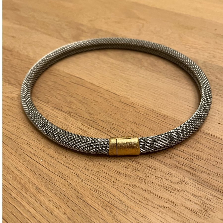 Läckert halsband