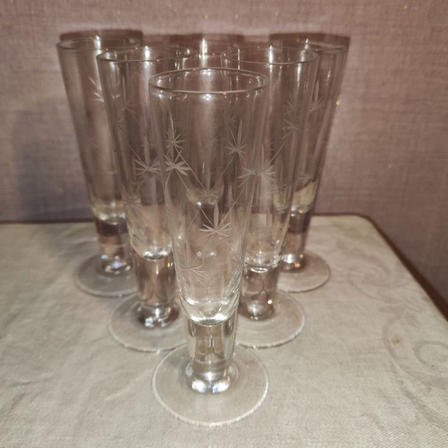 6st snapsglas med slipade stjärnor retro vintage