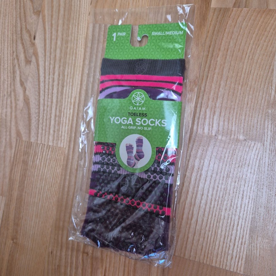 Gaiam Toeless Yoga Socks - Small/Medium. Antislip. Lila, rosa