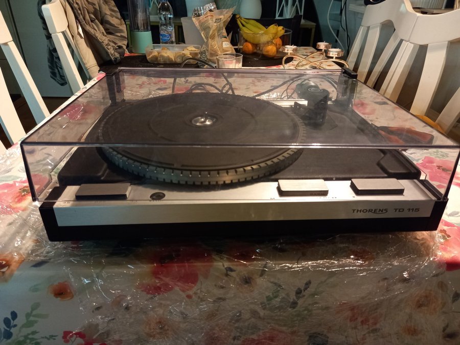 Vintage Skrivspelare THORENS TD115 skadad eller for delar