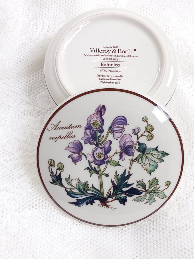 Villeroy  Boch Botanica Aconitum napellus / locksask / bonbonjär / TRINKET BOX