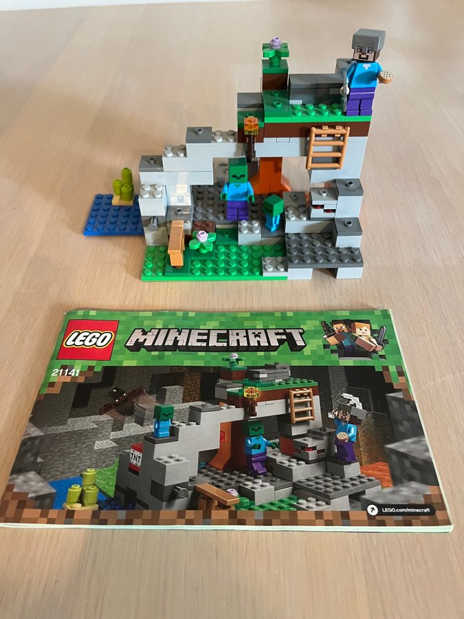 Lego Minecraft 21141 The Zombie Cave