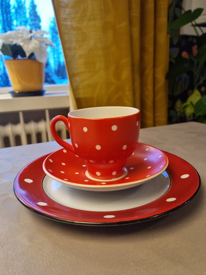 Kaffekopp med fat och assiett Gefle Upsala Ekeby samlarobjekt Retro annons 1