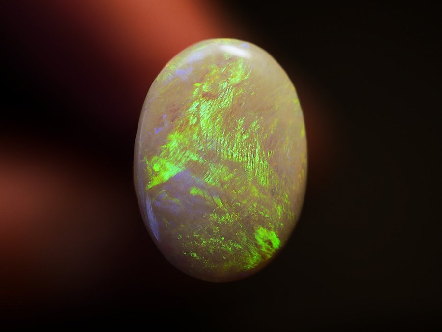 1.45ct vit opal, Lightning ridge Australien