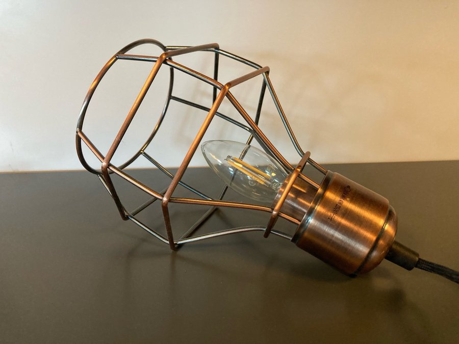 Vintage Mio Lampa. Metall, industriell, rosé, taklampa, bordslampa