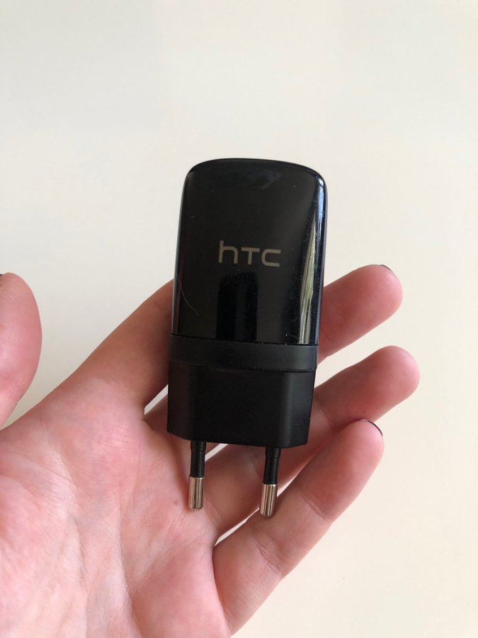 htc, USB-kontakt , AC adapter,