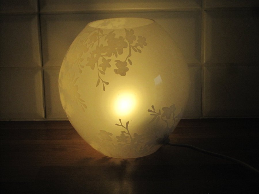 IKEA knubbig lampa