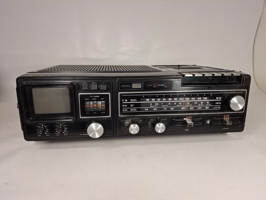 ORION TV-RADIO-CASSETTE RECORDER DEFEKT!