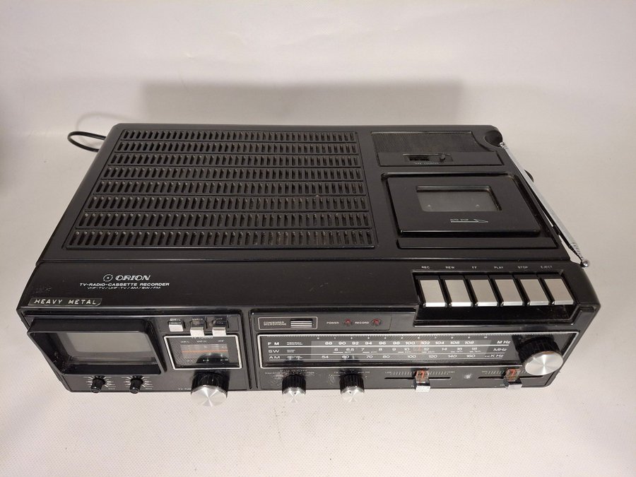 ORION TV-RADIO-CASSETTE RECORDER DEFEKT!