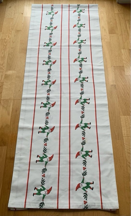 ”Duka långbord till jul” - stor julduk - 260x140 cm