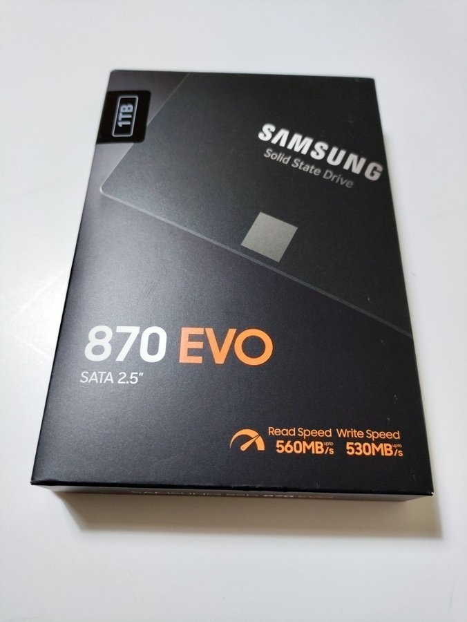 Samsung 870 EVO SSD 1TB - Helt ny och oanvänd