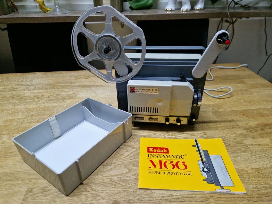 Kodak Instamatic M66 Super 8 Projektor 8mm projector foto video film