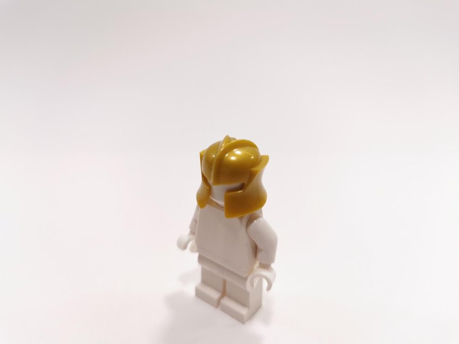 Lego - tillbehör - hjälm - castle - part 48493 - pearl gold