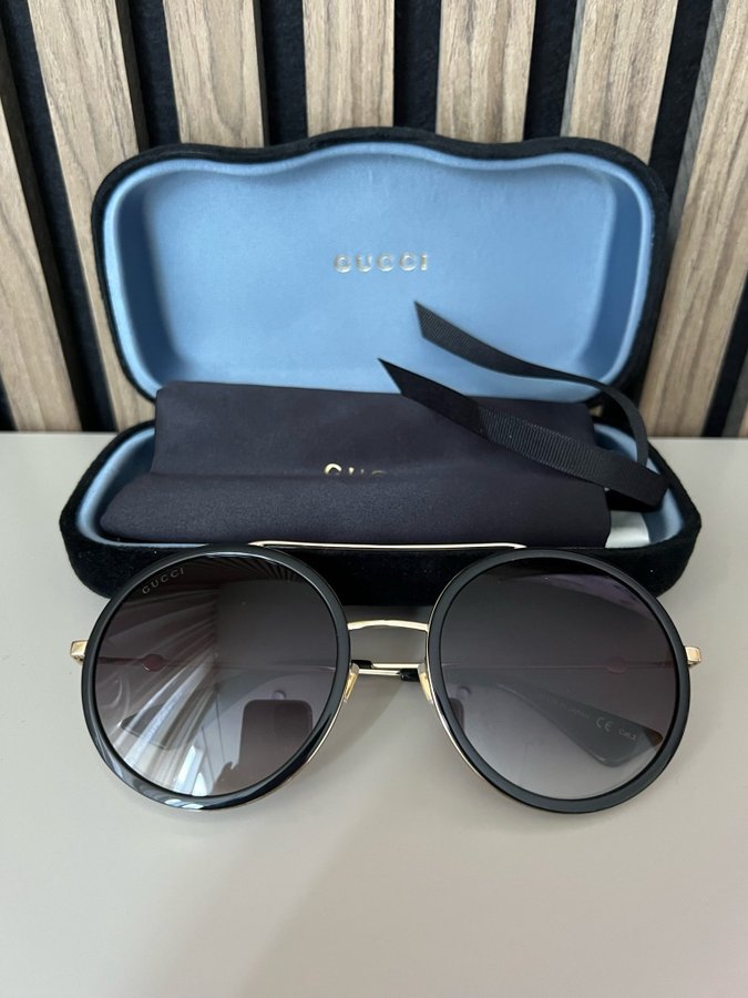 Gucci Solglasögon GG0061S 001 56?22-140